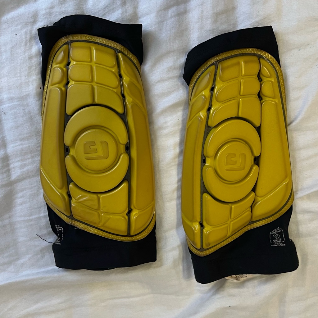 Cfirm Shinguards